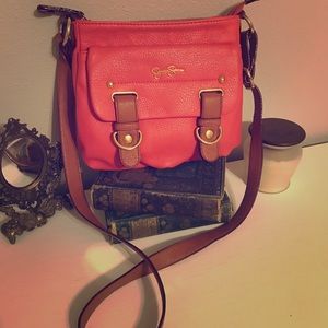 Jessica Simpson purse